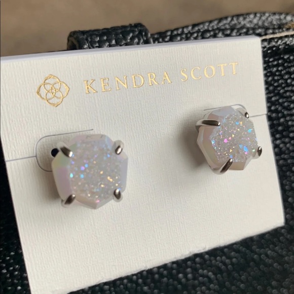✨SOLD✨KS  Ryan Drusy Studs - Picture 8 of 8